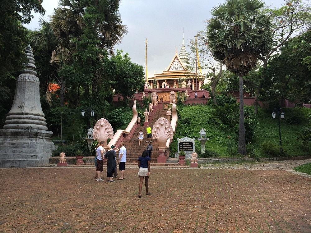 Wat Phnom Penh
