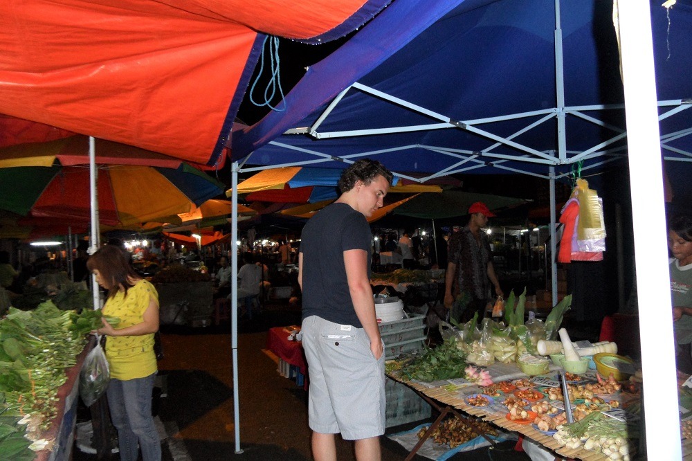 Kuching night market